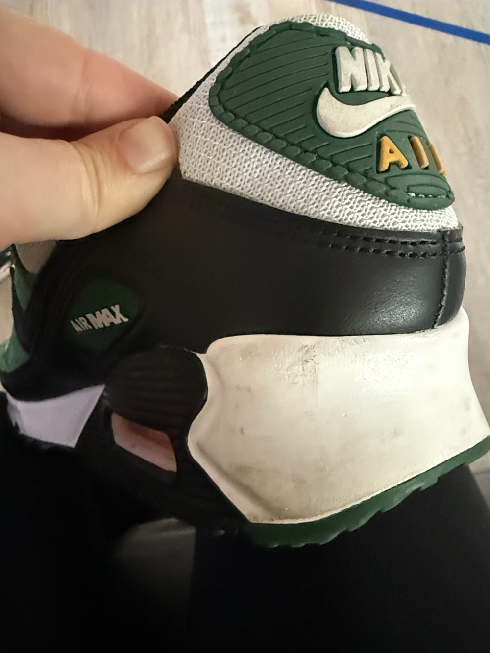 Nike Air Max Men's Athletic Shoes Green White Black Yellow - Picture 5 of 9